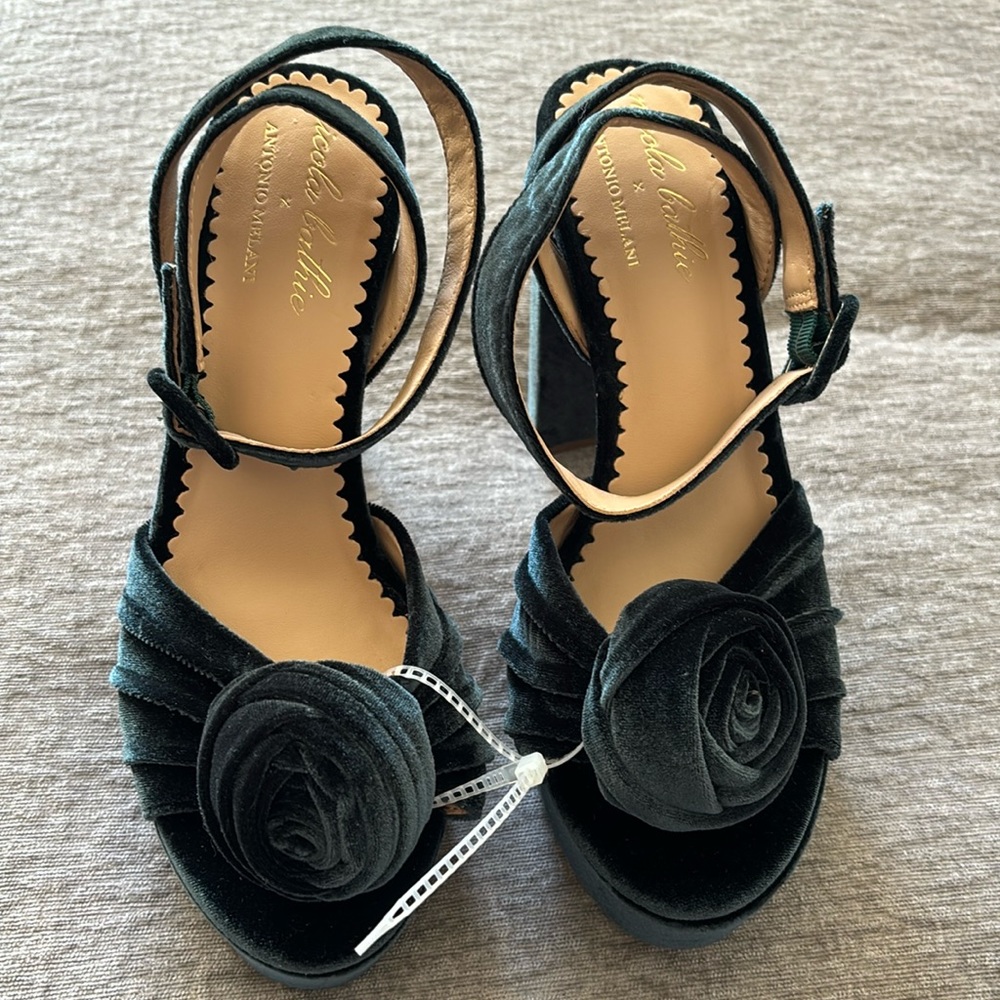GIANNI BINNI - Dark blue/green velvet platform heels - Brand new with tags